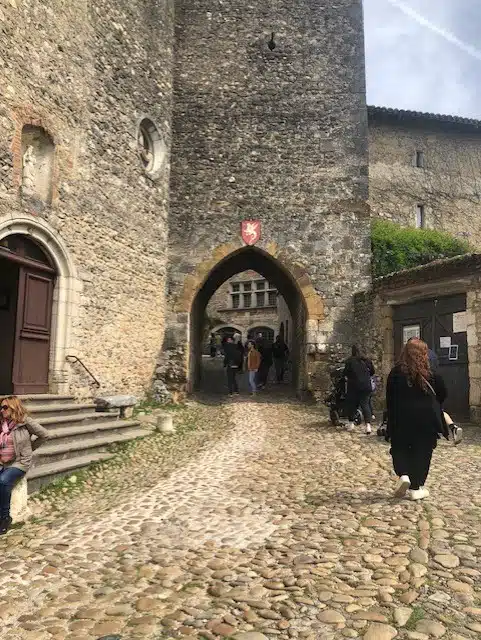 Pérouges