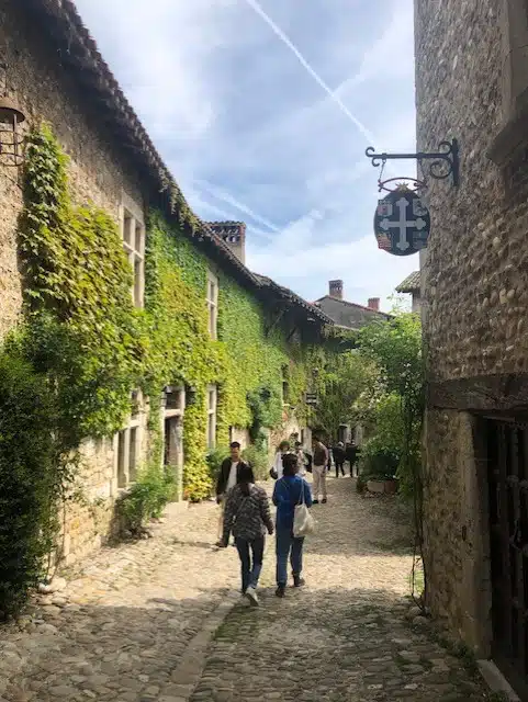 Pérouges
