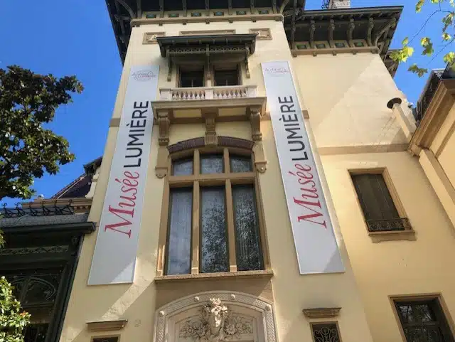 musée Lumière de Lyon entrée de la villa et du musée